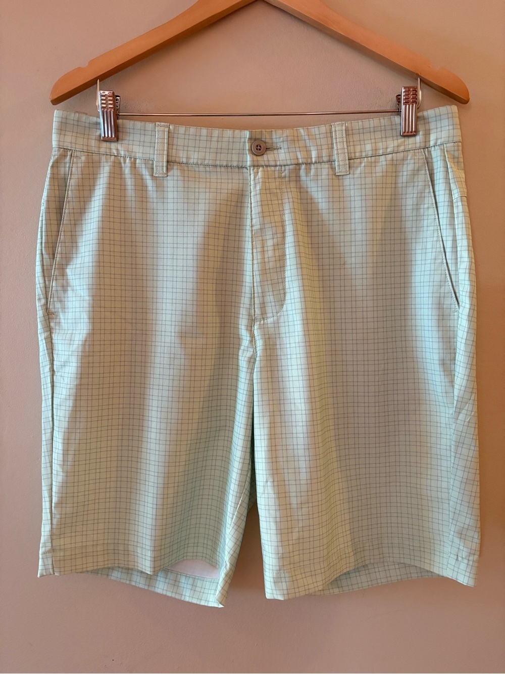 PGA TOUR Men's Active Waistband Golf Shorts Green Plaid Size 34